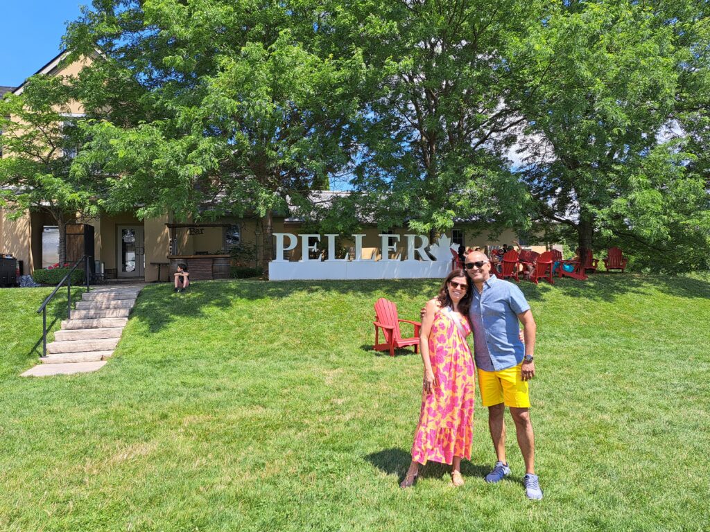 Rose e Vitor no jardim da Peller Estates Winery, Niagara-on-the Lake.