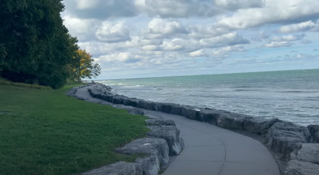 Vista do  encontro do Rio Niagara com o Lago Ontário, Niagara-on-the-Lake.