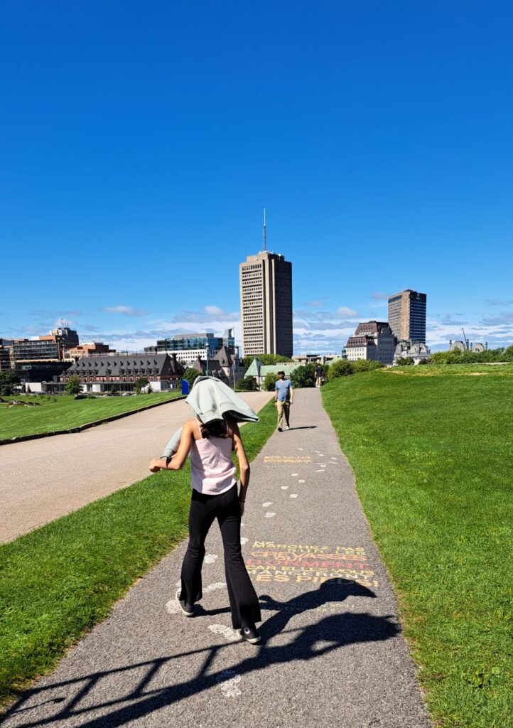 Luisa no Battlefields Park, Quebec.